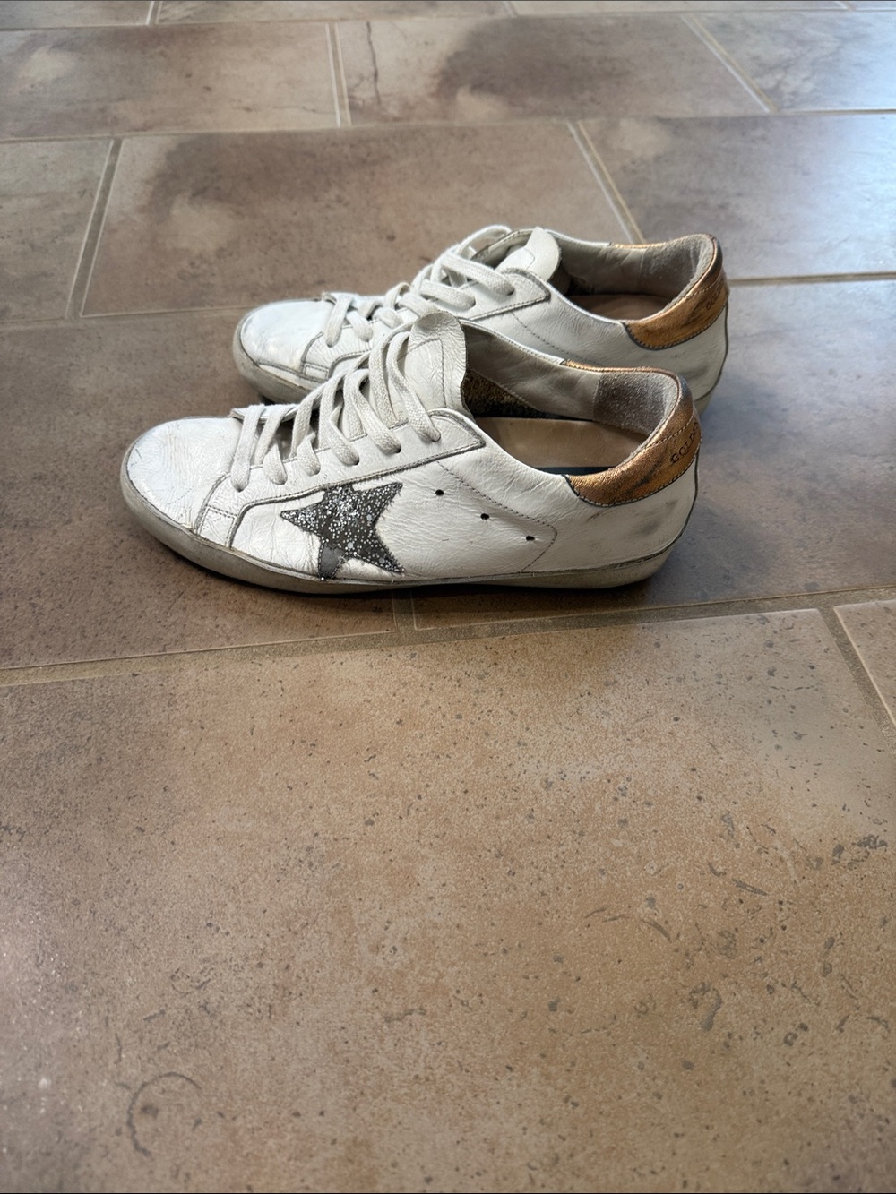 Golden goose size 7